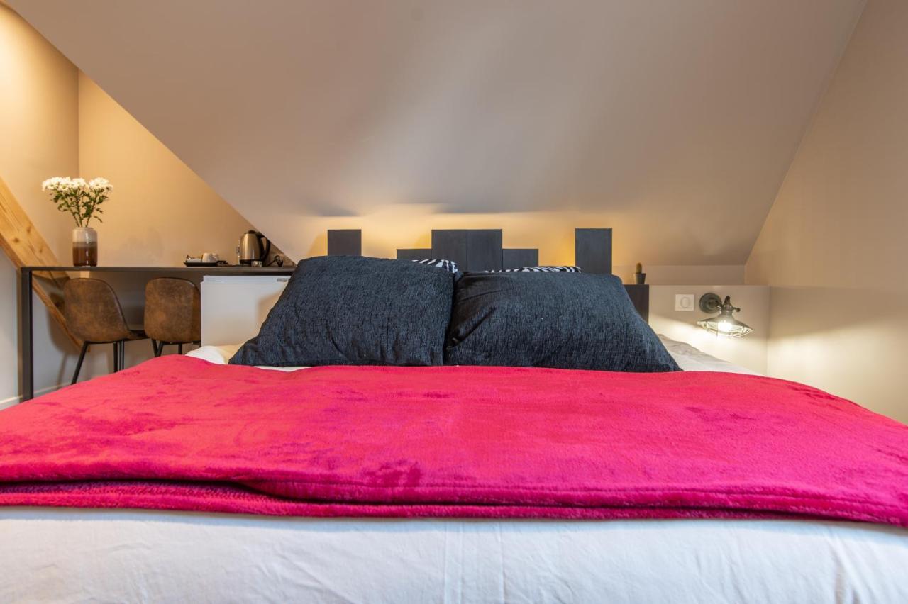 Au Coeur Du Village Saint-Aubin  Экстерьер фото